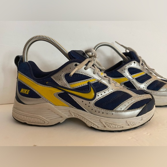 Nike Other - EUC Youth Sz 4 Nike Blue Yellow Silver Sneakers